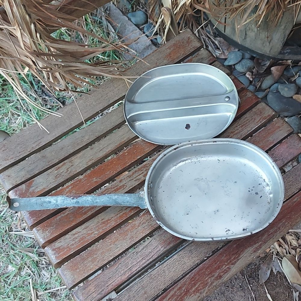Vintage 1945 Military Mess kit Massillon WWII